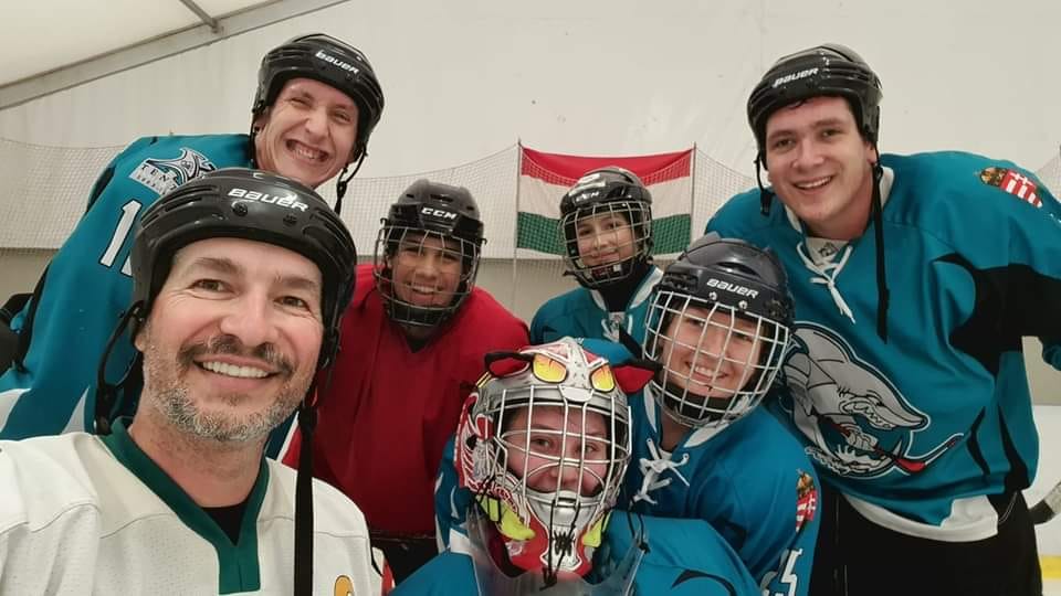 Felnőtt jégkorong oktatás Budapesten, a Kőbányai WS Jégpályán.